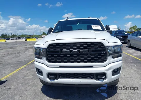 2024 Ram 2500 Big Horn 4X4 6'4 Box из США, поврежденный, VIN 3C6UR5DL1RG331047